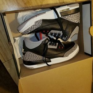 Jordan retro 3 cement 2018 size 5.5Y